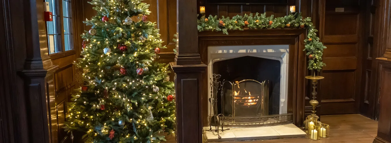 festive wedding decorations in winter