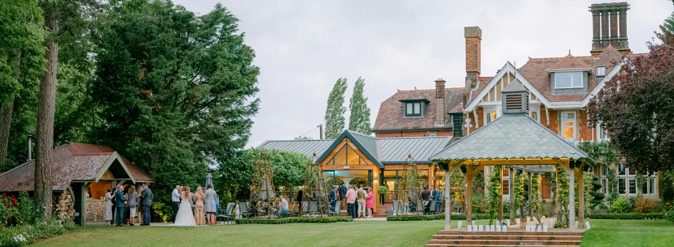 summer vs winter wedding
