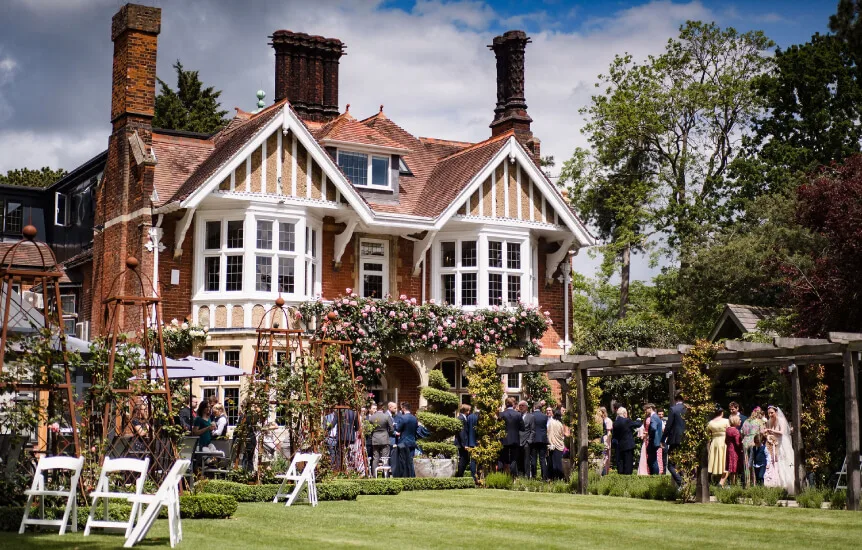 garden-wedding-venue-img-1